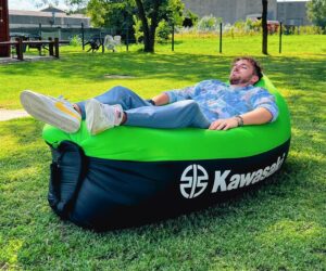 Inflatable lounger
