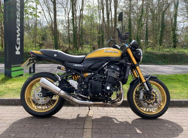 8841279x2048x1536_FFFFFF_L_0