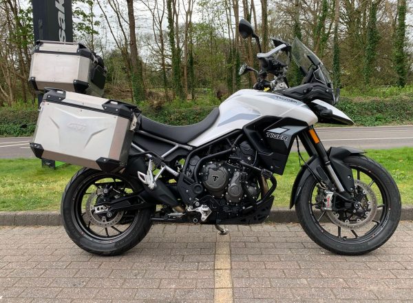 8841337x2048x1536_FFFFFF_L_0