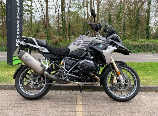 8841353x2048x1536_FFFFFF_L_0