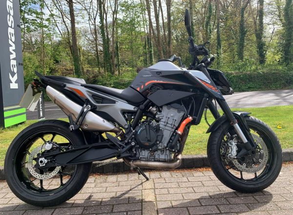 8874561x2048x1536_FFFFFF_L_0