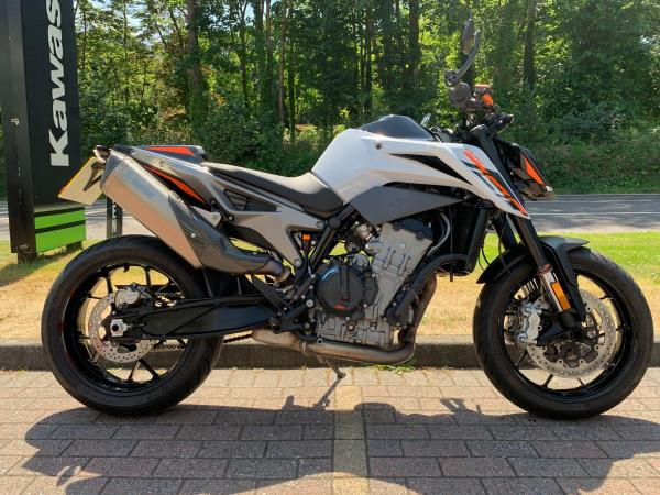 2023 KTM 790 Duke