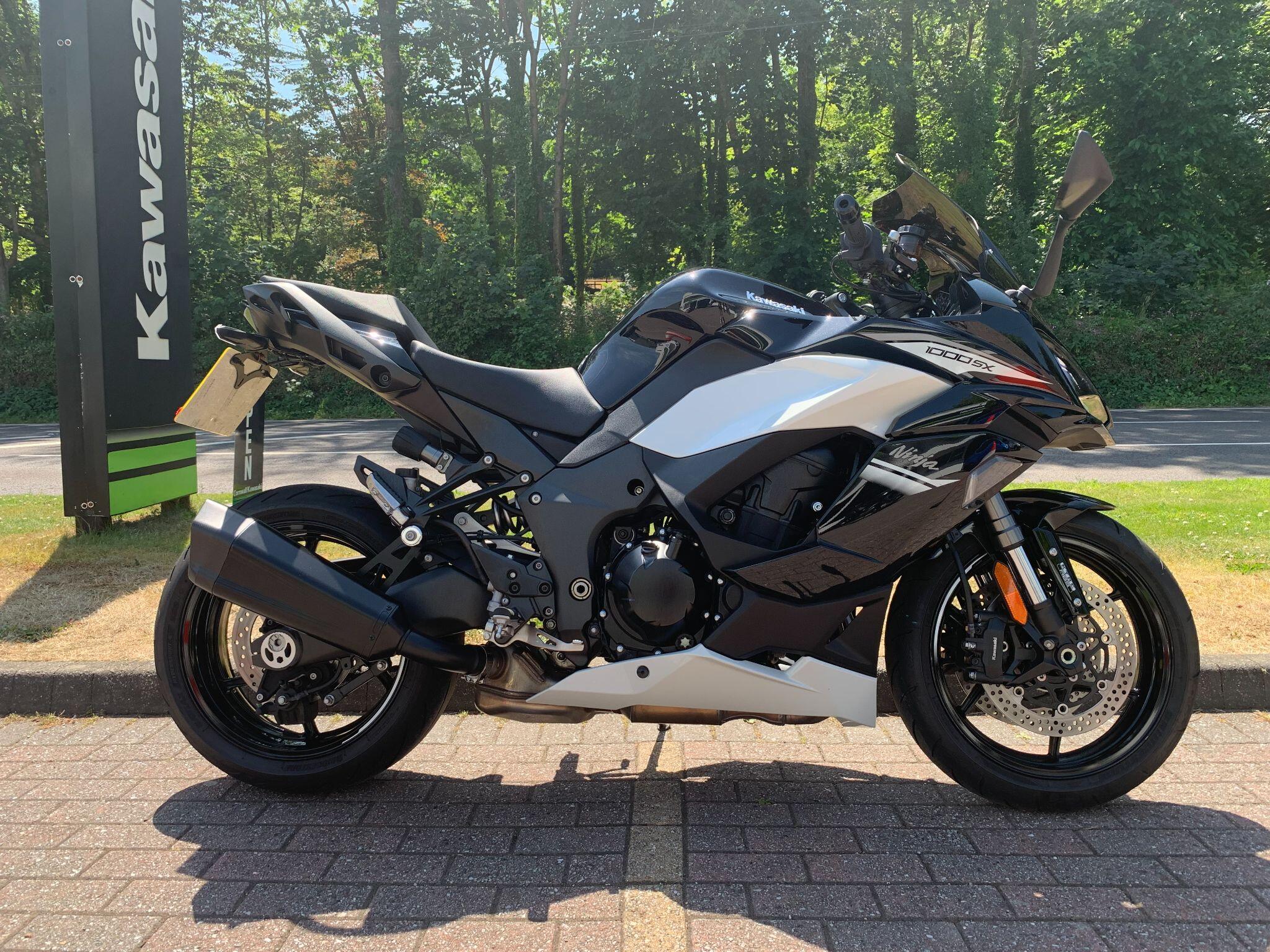 2022 Kawasaki Ninja 1000SX