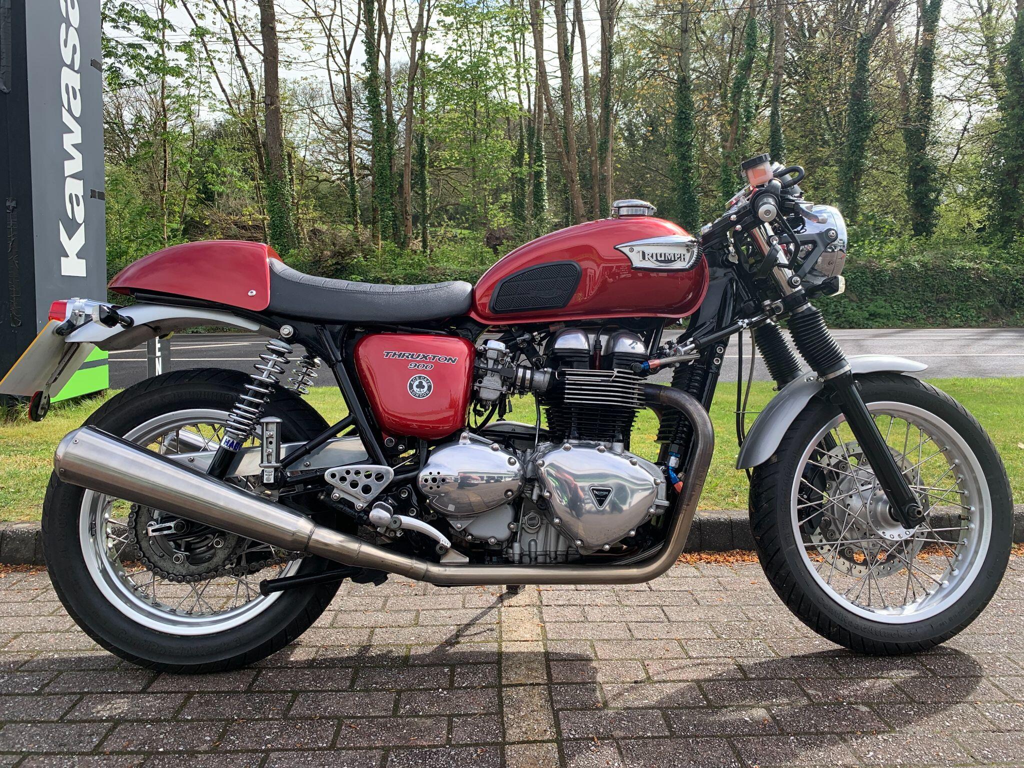 2004 Triumph Thruxton 900