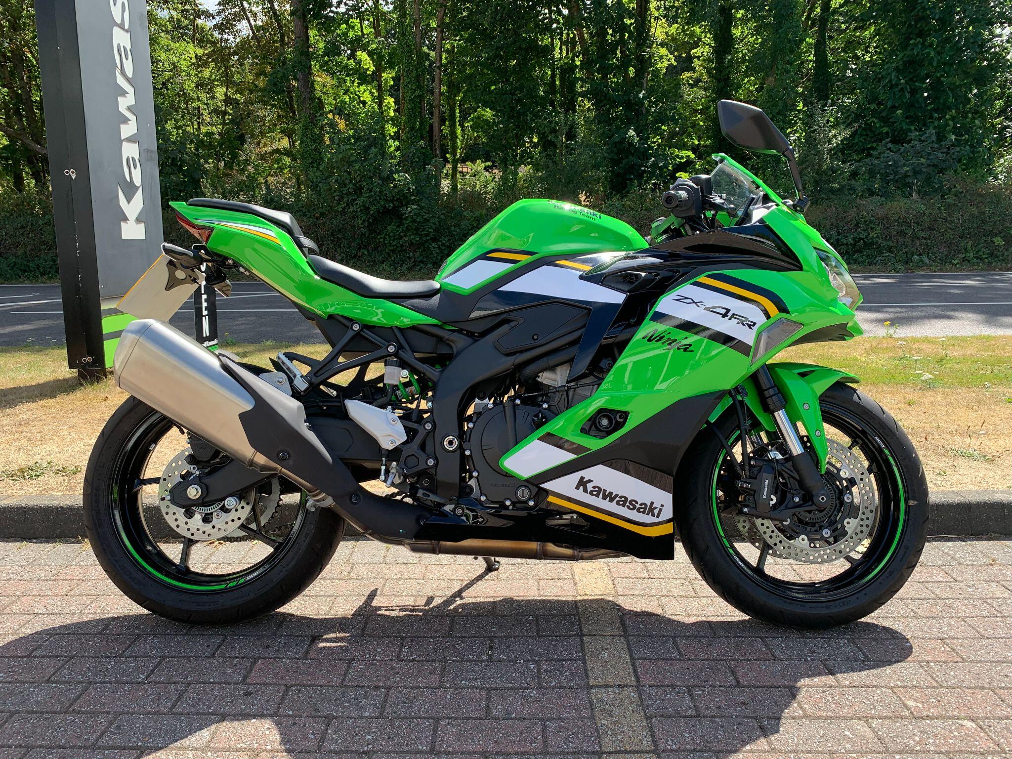 2025 Kawasaki Ninja ZX-4RR